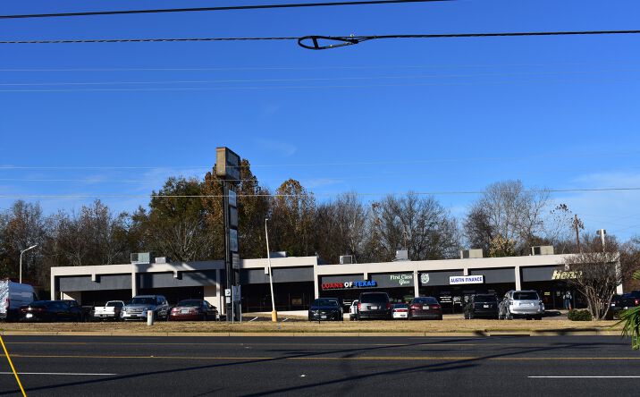 Pictures of Retail, Office, Restaurant property located at 315 N Spur 63, Longview, TX 75601 for lease - image #1
