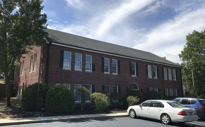 Pictures of Office property located at 231 Chief Justice Cushing Hwy, Cohasset, MA 02025 for lease - image #1