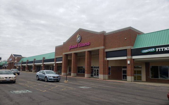 Pictures of Retail property located at 6962-7106 E Main St, Reynoldsburg, OH 43068 for lease - image #1