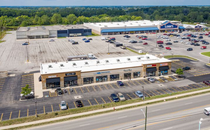 Pictures of Retail property located at 2226 S Main St, Bellefontaine, OH 43311 for lease - image #1