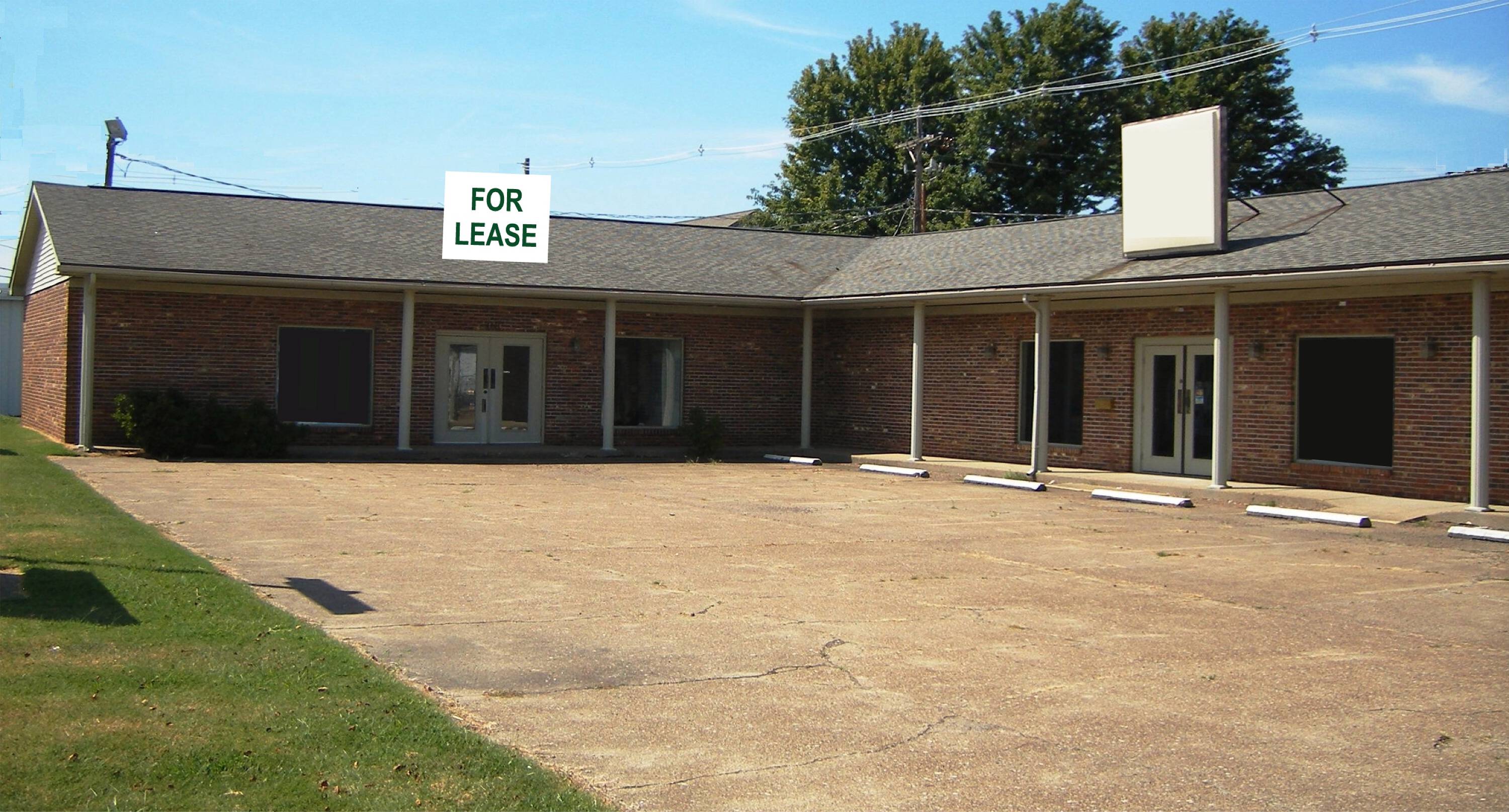 4704 Bayard Park Dr, Evansville, IN 47714