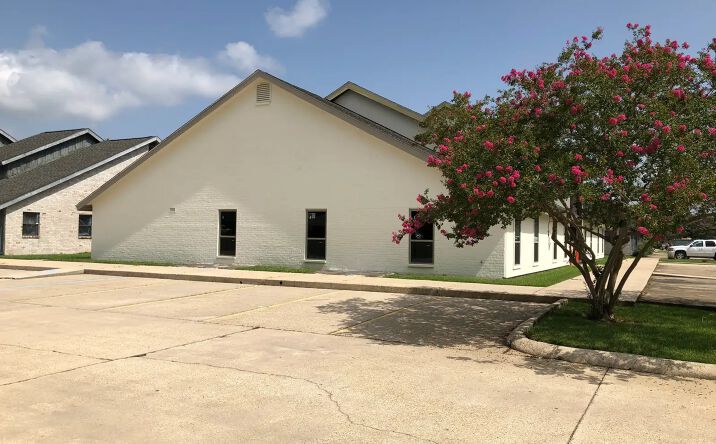 Pictures of Office, Industrial property located at 1068 E Worthey St, Gonzales, LA 70737 for lease - image #1