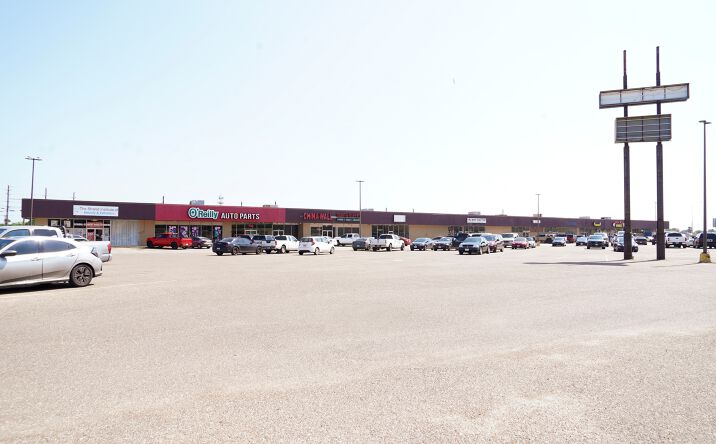 Pictures of Retail property located at 1006-1018 US Hwy 181 W, Portland, TX 78374 for lease - image #1