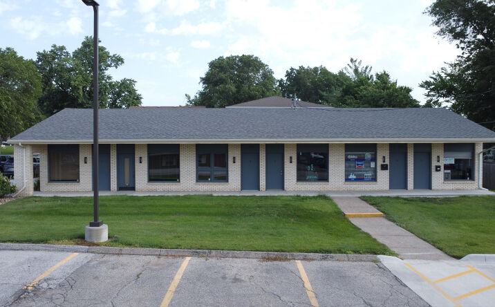 Pictures of Office property located at 913 9th St, West Des Moines, IA 50265 for lease - image #1