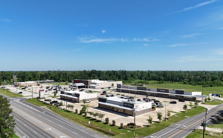 Pictures of Retail, Restaurant property located at 1355 Sam Houston Jones Pkwy, Lake Charles, LA 70611 for lease - image #1