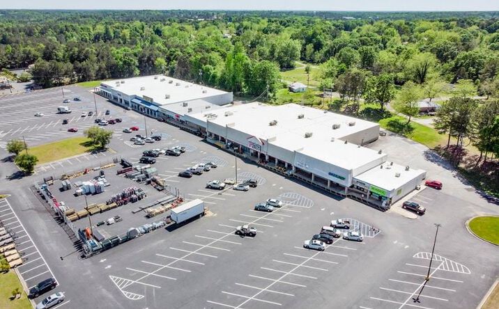 Pictures of Retail property located at 3075-3159 US Highway 431, Roanoke, AL 36274 for lease - image #1