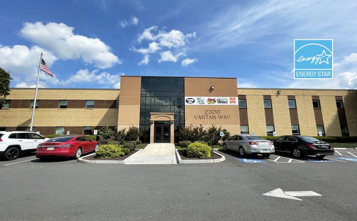 Pictures of Office property located at 2300 Vartan Way, Harrisburg, PA 17110 for lease - image #1