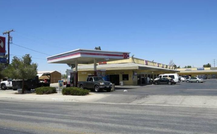 Pictures of Retail property located at 11424 Chamberlaine Way, Adelanto, CA 92301 for lease - image #1