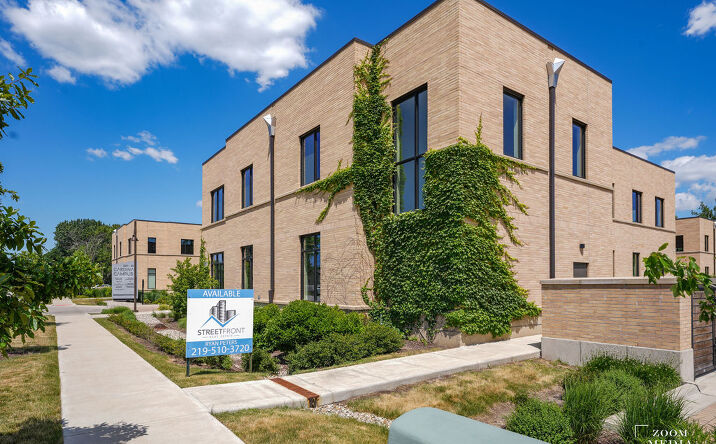 Pictures of Office property located at 2235 Main St, Highland, IN 46322 for lease - image #1