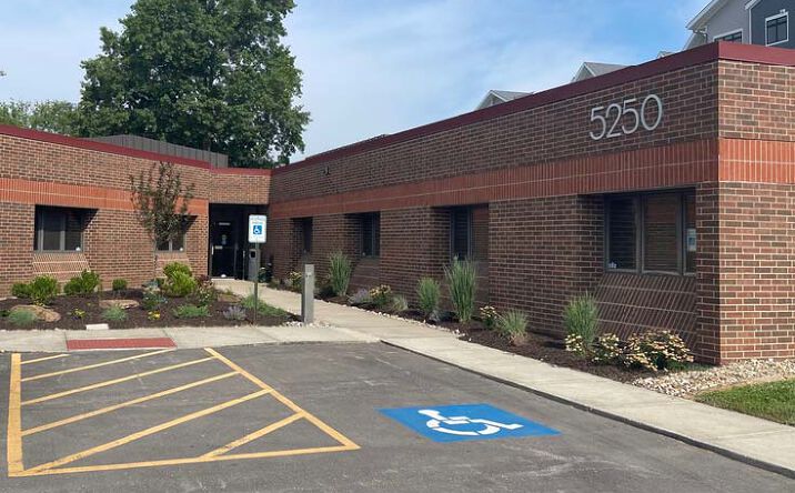 Pictures of Office property located at 5250 W 94Th Terrace, Prairie Village, KS 66207 for lease - image #1
