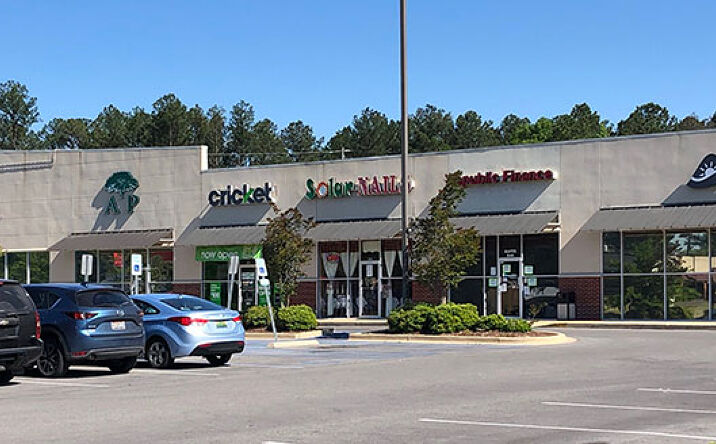 Pictures of Retail property located at 954 Gilbert Ferry Rd SE, Attalla, AL 35954 for lease - image #1