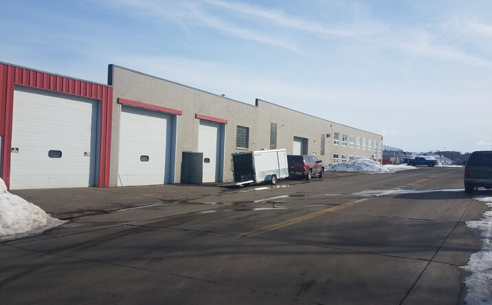 Pictures of Office, Industrial property located at 1415 1st Ave, Mankato, MN 56001 for lease - image #1