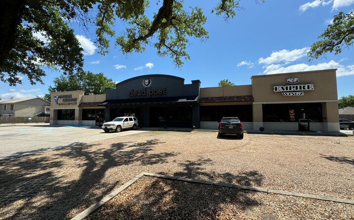 Pictures of Retail property located at 623 E Boyd Dr, Baton Rouge, LA 70808 for lease - image #1