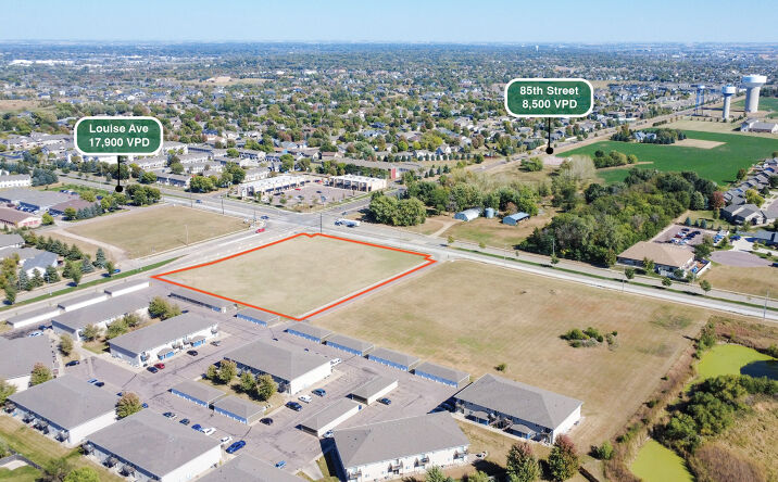 Pictures of Retail property located at 3401 W 85th St, Sioux Falls, SD 57108 for lease - image #1