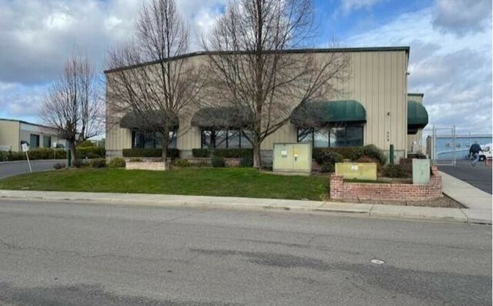 Pictures of Industrial property located at 562 Parsons Dr, Medford, OR 97501 for lease - image #1