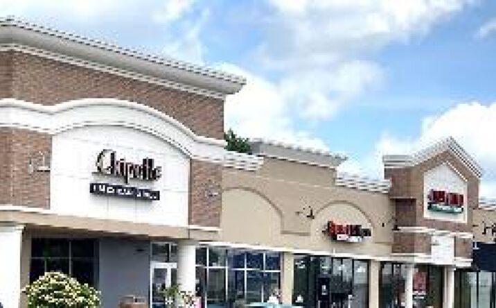 Pictures of Retail property located at 6124 Wilmington, Sugarcreek Twp, OH 45459 for lease - image #1