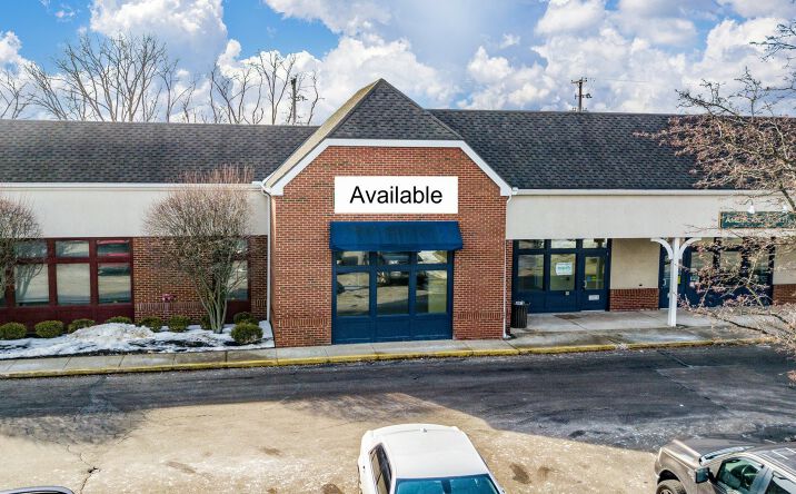 Pictures of Retail, Office property located at 2200 N Limestone St, Springfield, OH 45503 for lease - image #1