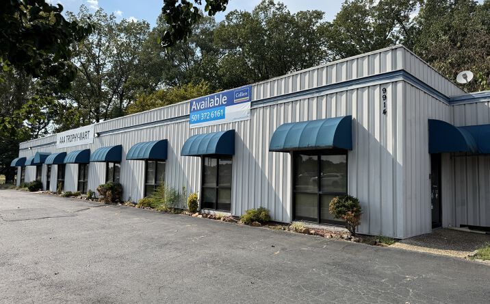 Pictures of Office property located at 9912 I-30, Little Rock, AR 72209 for lease - image #1