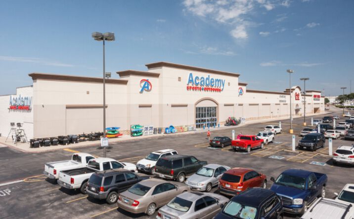 Pictures of Retail property located at 100 N New Rd, Waco, TX 76710 for lease - image #1