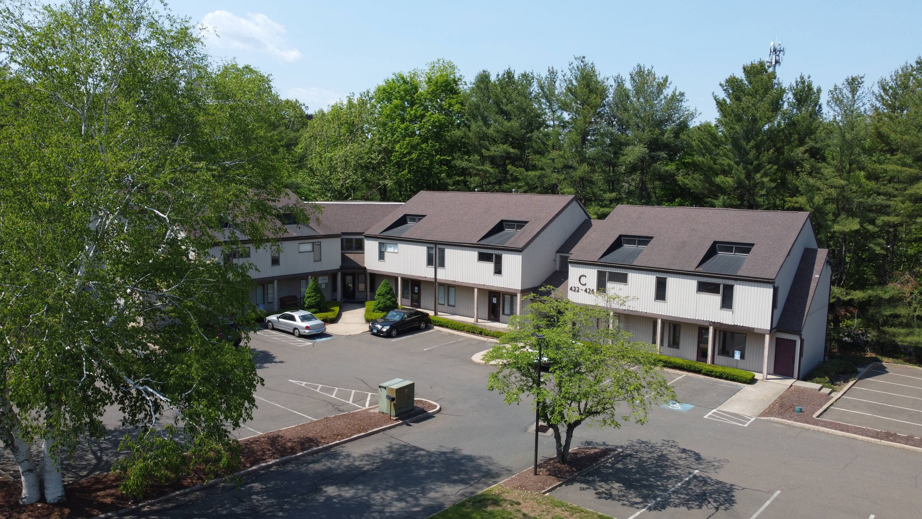 408 Highland Ave, Cheshire, CT 06410