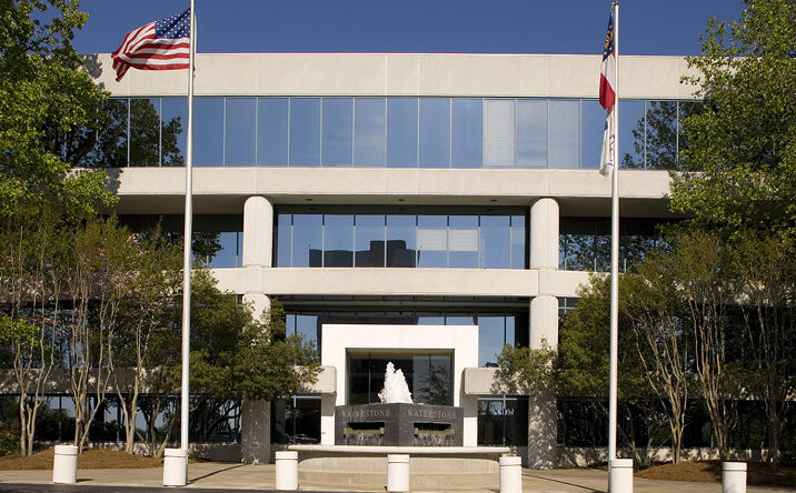 Pictures of Office property located at 4751 Best Rd, College Park, GA 30337 for lease - image #1