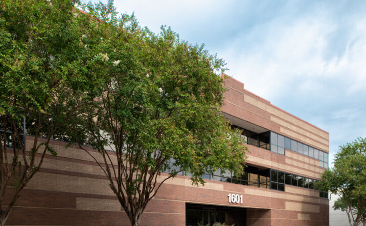 Pictures of Office property located at 1601 Industrial Blvd, Sugar Land, TX 77478 for lease - image #1