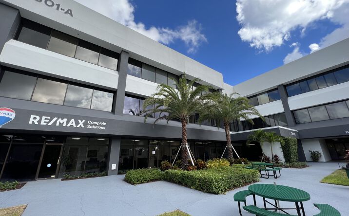 Pictures of Office property located at 7301a W Palmetto Park Rd, Boca Raton, FL 33433 for lease - image #1
