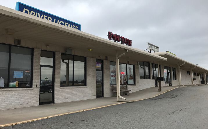 Pictures of Retail property located at 4686 US-209, Elizabethville, PA 17023 for lease - image #1