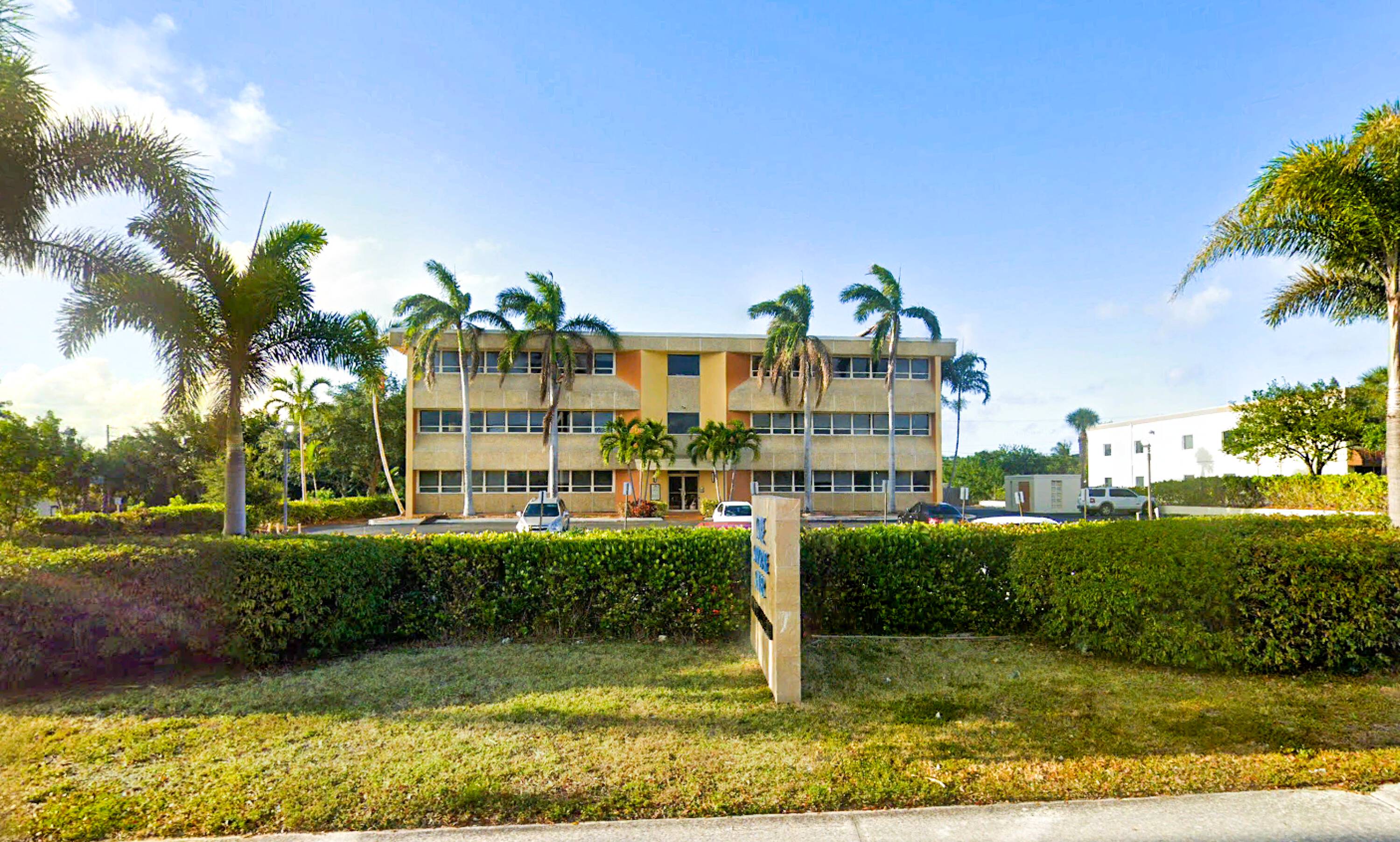 1177 Hypoluxo Rd, Lantana, FL 33462 | Crexi.com
