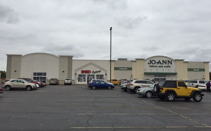 Pictures of Retail property located at 3057 Wabash Ave, Springfield, IL 62704 for lease - image #1