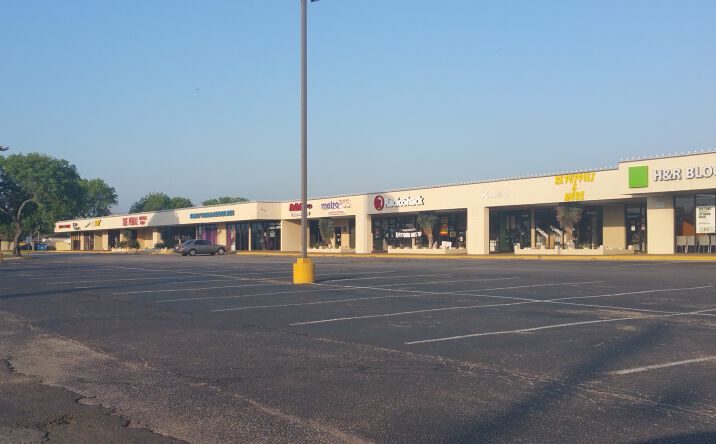 Pictures of Retail, Office property located at 5407 Everhart Rd, Corpus Christi, TX 78411 for lease - image #1