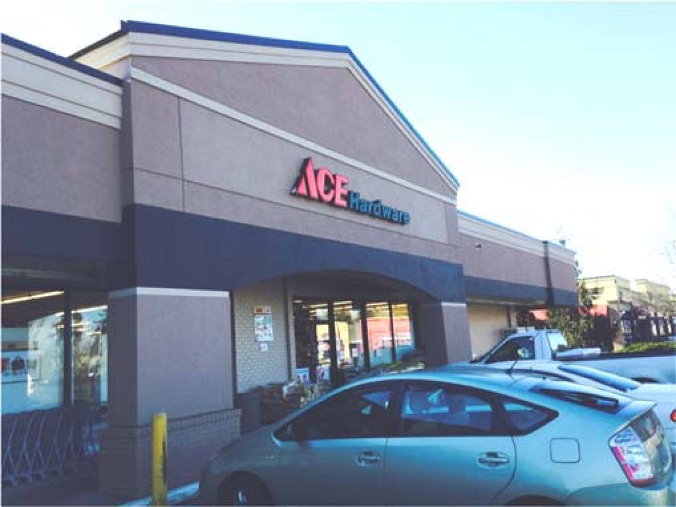 Highway 99E & Berg Avenue, Canby, OR 97013 Retail Space for Lease Canby Square