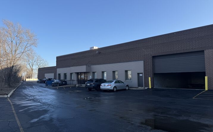 Pictures of Industrial property located at 1101-1109 Westwood Ave, Addison, IL 60101 for lease - image #1