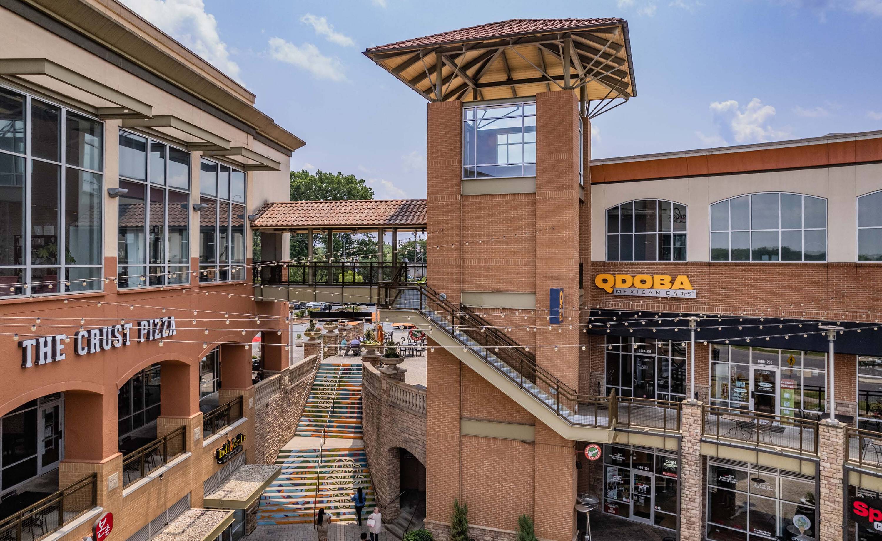 1600 E Woodlawn Rd, Charlotte, NC 28209