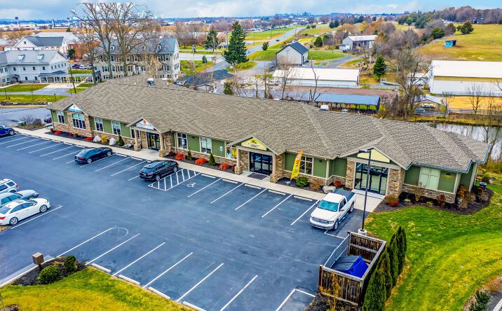 Pictures of Retail, Office property located at 138 Franklin Farm Ln, Chambersburg, PA 17202 for lease - image #1
