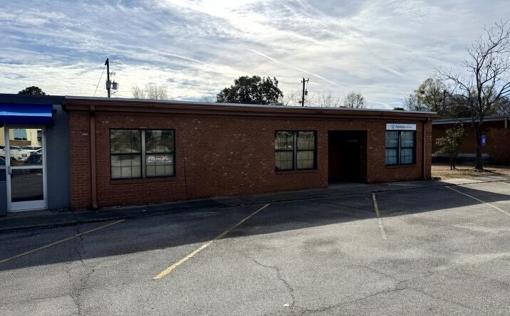 Pictures of Office property located at 102 Hospital Drive, Warner Robins, GA 31088 for lease - image #1