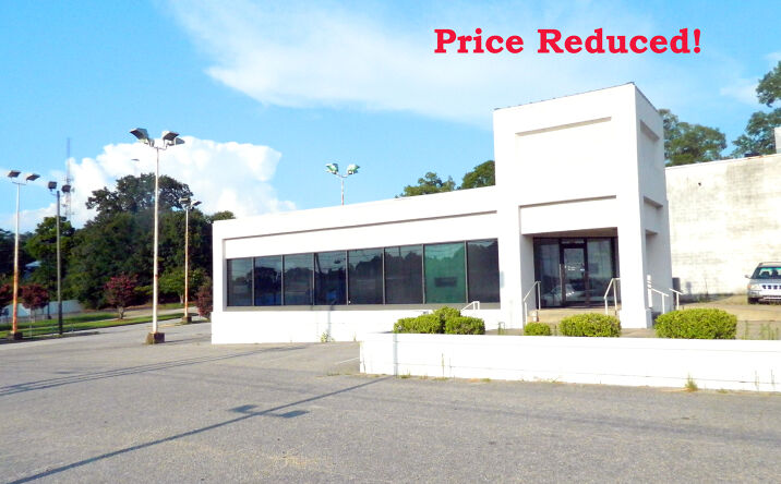 Pictures of Retail property located at 635 Eastern Blvd, Montgomery, AL 36117 for lease - image #1