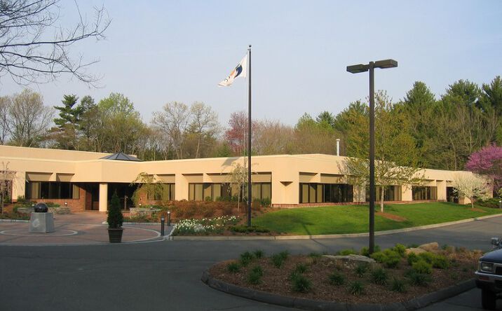 Pictures of Office property located at 135 Darling Dr, Avon, CT 06001 for lease - image #1