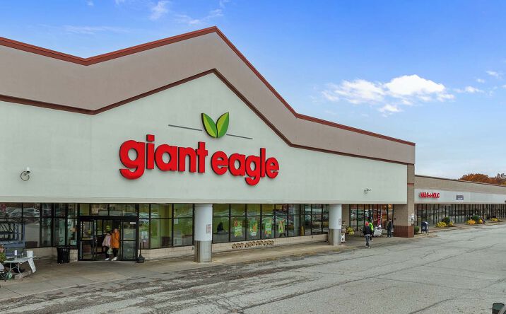 Pictures of Retail, Office property located at 1795 Snow Road, Parma, OH 44134 for lease - image #1