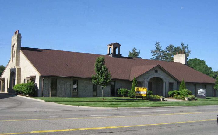 Pictures of Office property located at 11250-11300 Thirteen Mile Rd, Warren, MI 48093 for lease - image #1