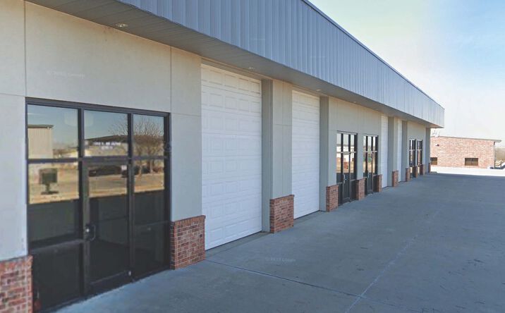 Pictures of Office, Industrial property located at 1265 N Air Depot Blvd, Midwest City, OK 73110 for lease - image #1