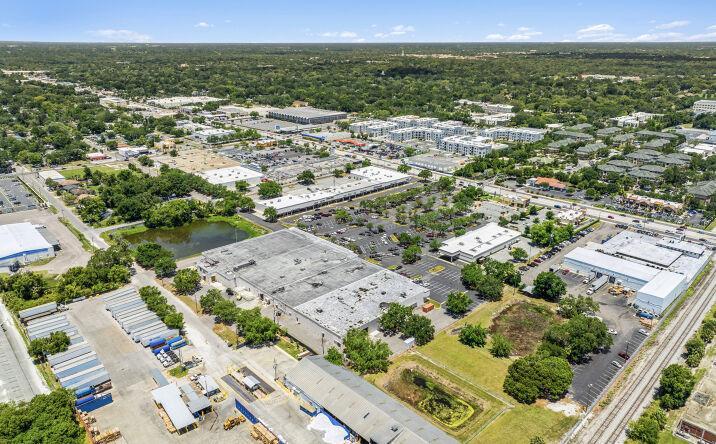 Pictures of Retail property located at 2525 E Hillsborough Ave, Tampa, FL 33610 for lease - image #1