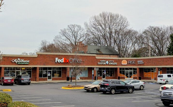 Pictures of Retail, Restaurant property located at 3039 South Blvd, Charlotte, NC 28209 for lease - image #1