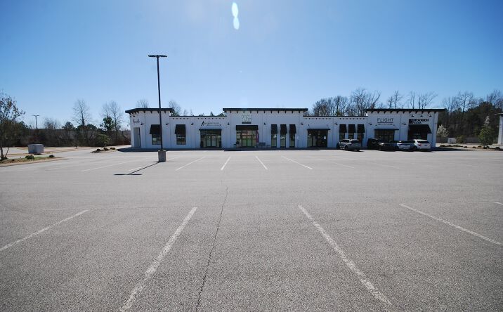 Pictures of Retail, Land, Office property located at 1348 Union University Drive, Jackson, TN 38305 for lease - image #1