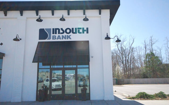 Pictures of Retail property located at 1348 Union University Drive, Jackson, TN 38305 for lease - image #1
