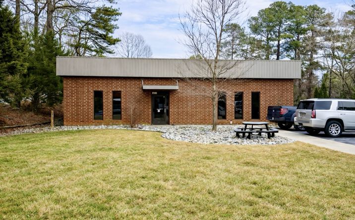 Pictures of Industrial property located at 8621 Barefoot Industrial Rd, Raleigh, NC 27617 for lease - image #1