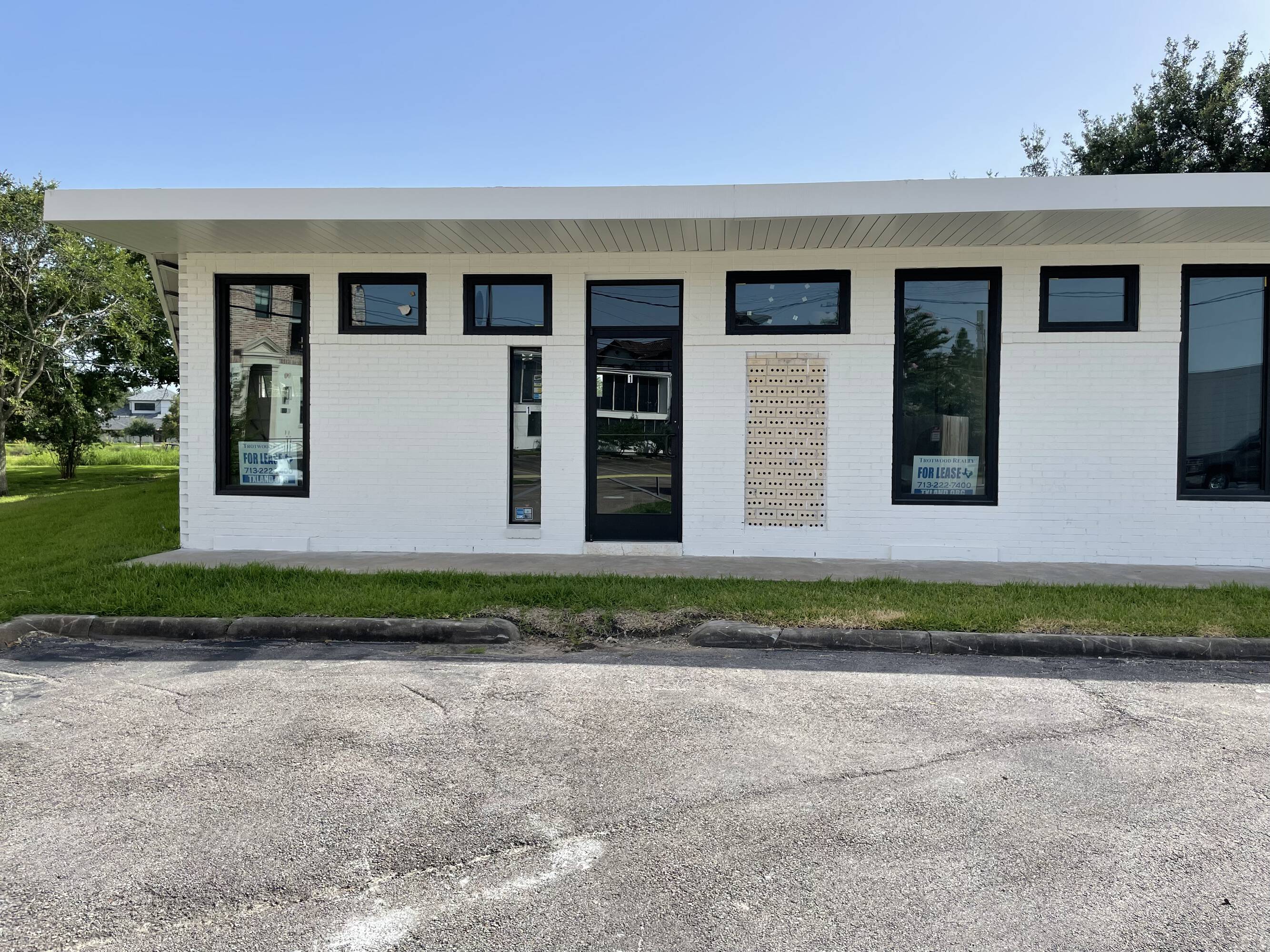 8525 Stella Link Rd, Houston, TX 77025