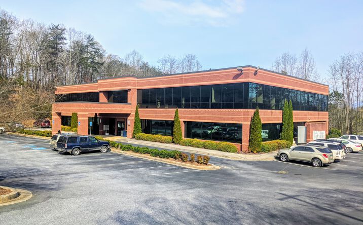 Pictures of Office property located at 134 Ansley Dr, Dahlonega, GA 30533 for lease - image #1