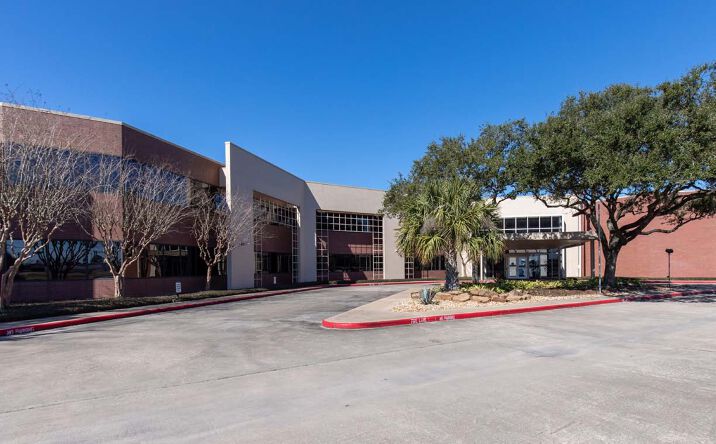 Pictures of Office property located at 15201 E Freeway Service Rd, Channelview, TX 77530 for lease - image #1