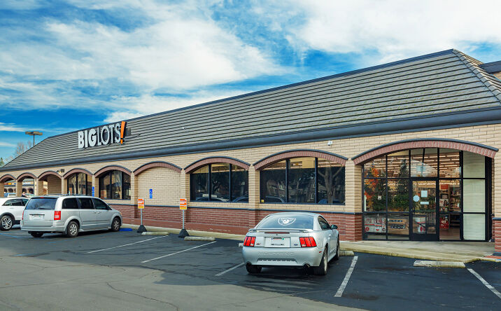 Pictures of Retail property located at 8700 La Riviera Dr, Sacramento, CA 95826 for lease - image #1